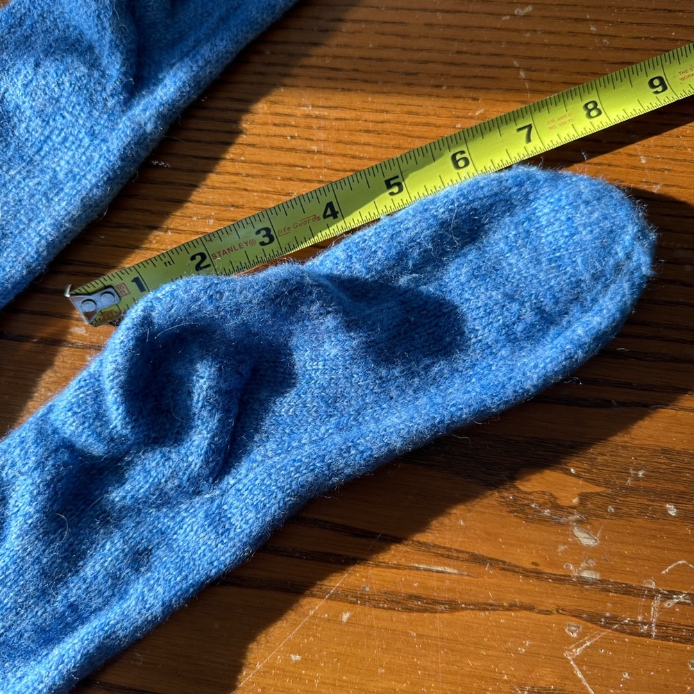 Blue Wool Women’s Socks Periwinkle Ultra Warm Lambswool Sz M Handcrafted Knit